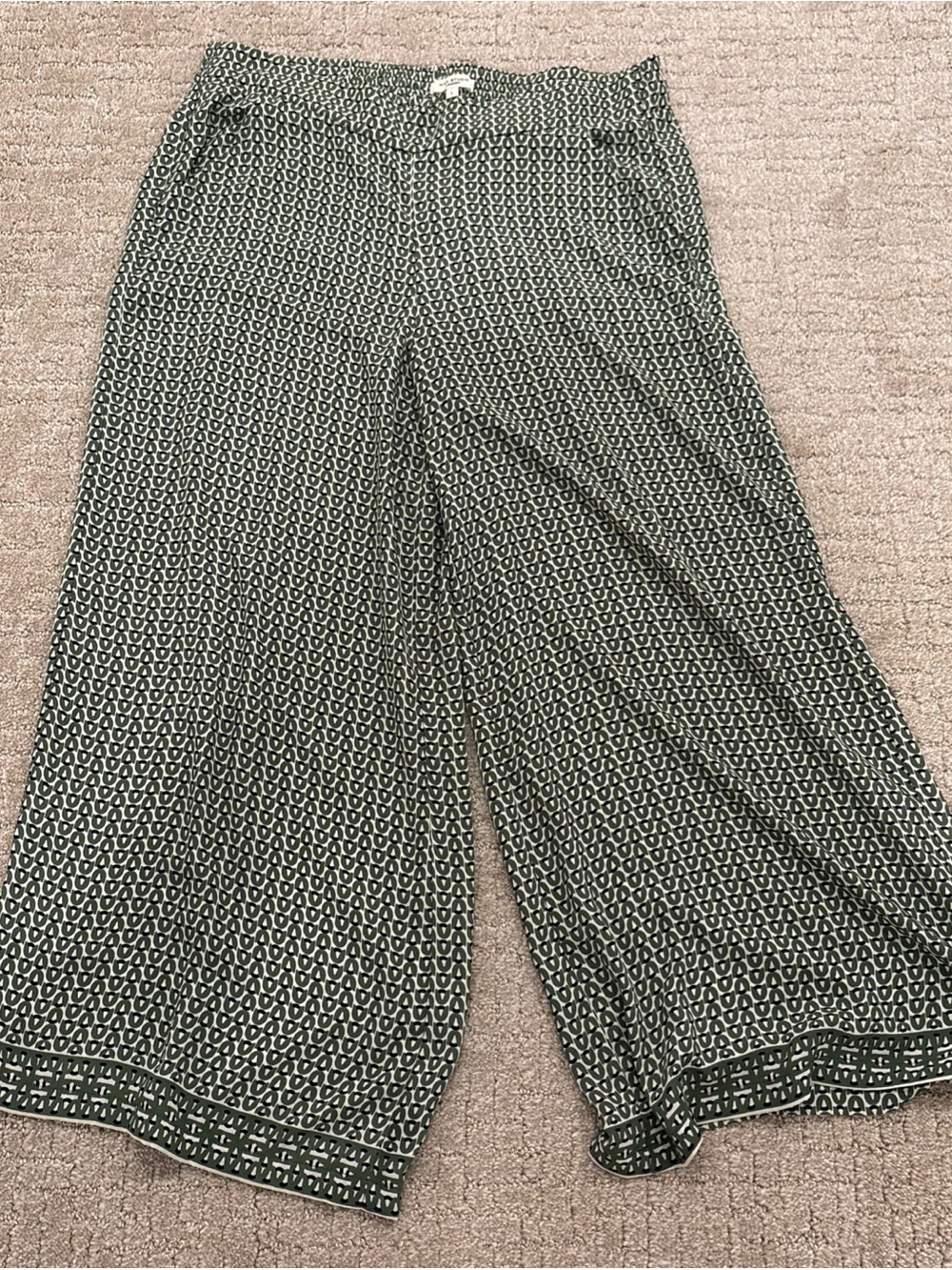 Max Studio Green Patterned Women’s L Wide Leg Pants 36x26’